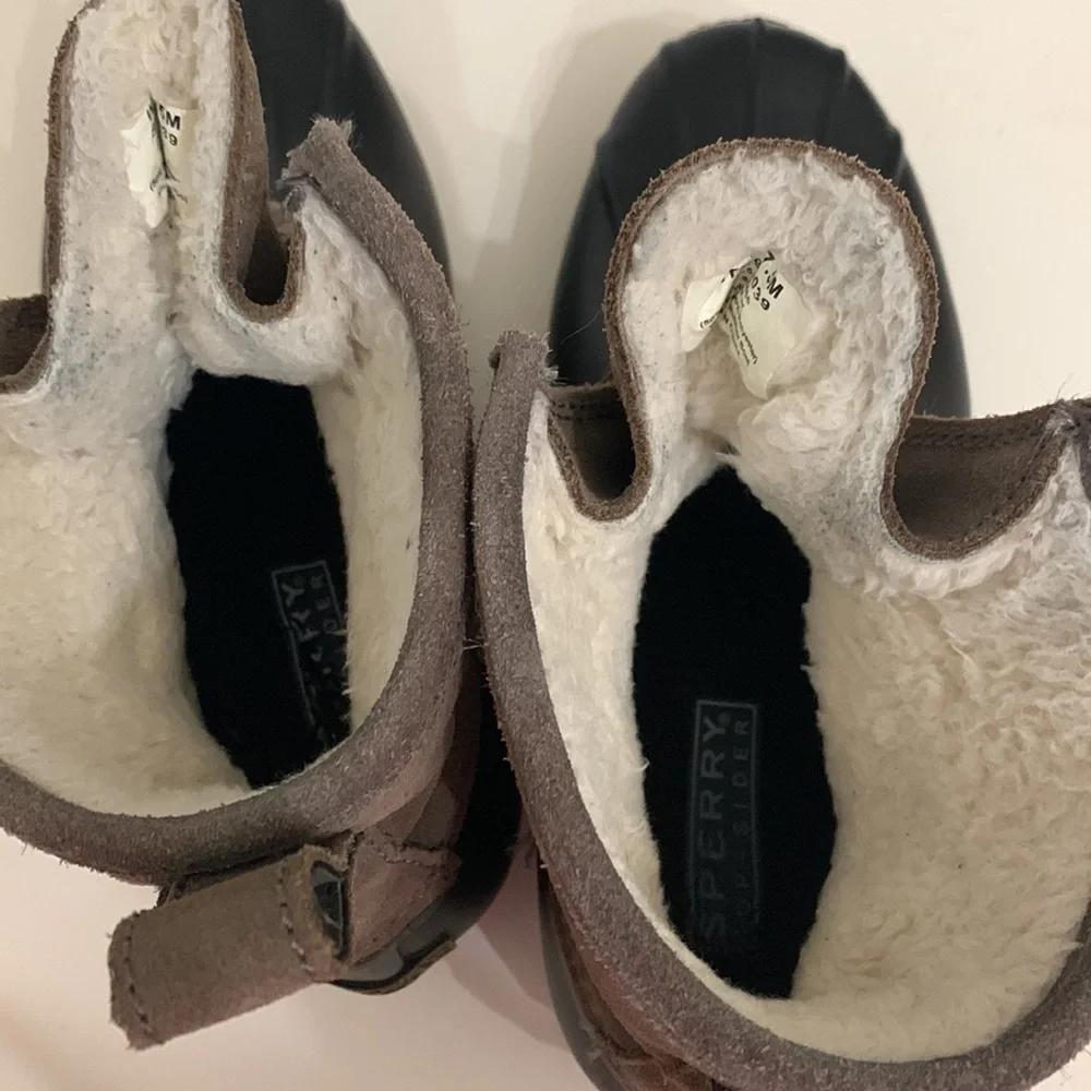 Sperry like new
